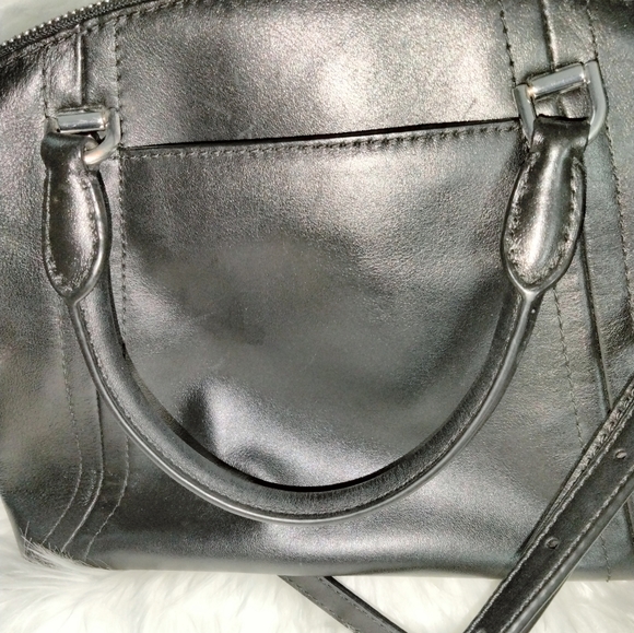 Michael Kors Converter Bag with Lock & Strap - Picture 5 of 7